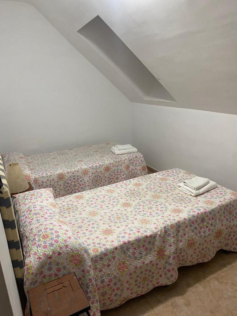 Hostal Y Apartamentos La Vereda ルイデラ エクステリア 写真